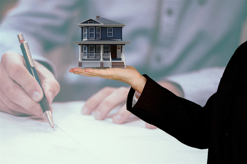 HouseOnHand